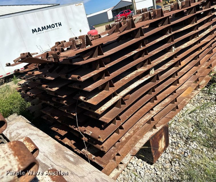 image for item DV1040 Approximately 64 concrete forms