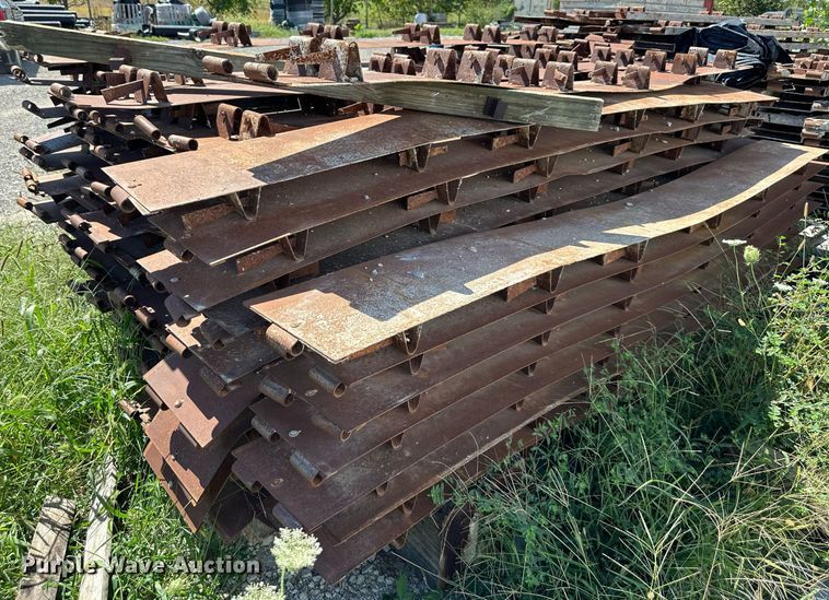 image for item DV1040 Approximately 64 concrete forms