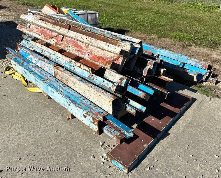 image for item DV1062 Symons  corner forms