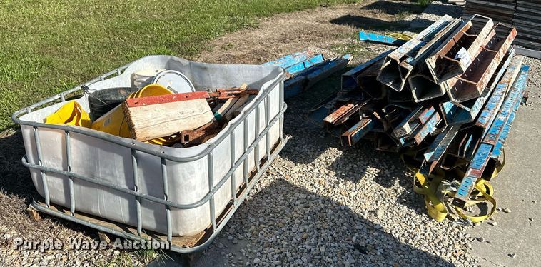 image for item DV1062 Symons  corner forms