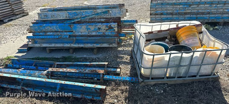 image for item DV1062 Symons  corner forms