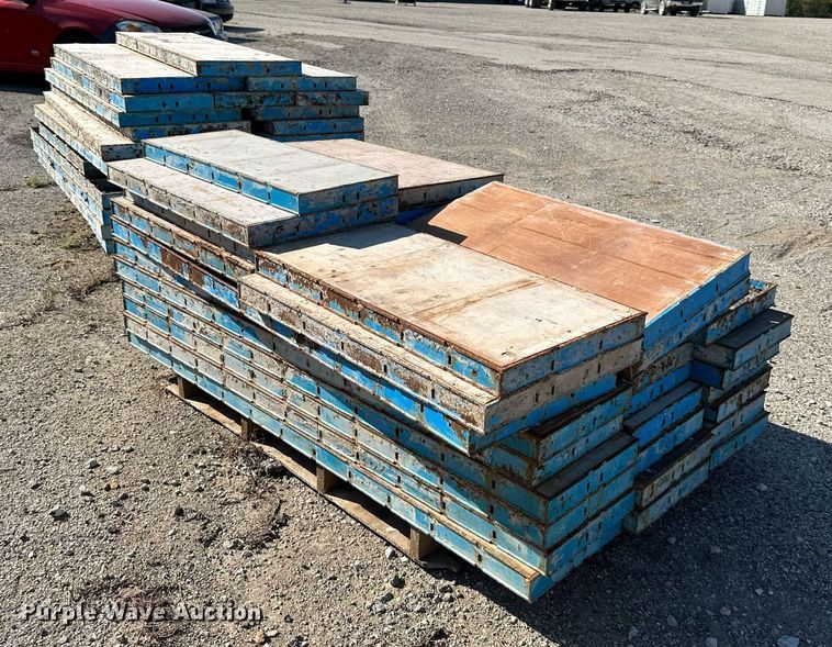 image for item DV1063 Symons  Concrete forms