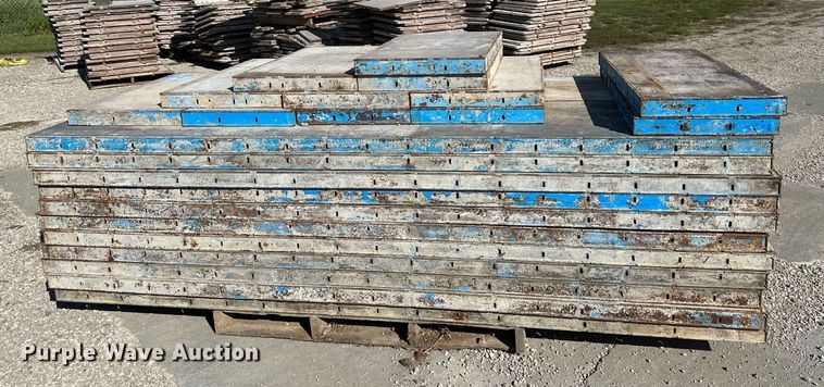 image for item DV1064 Symons  Concrete forms