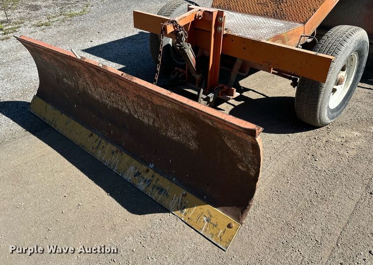 image for item DV1069 1998 Broce RJ350  broom