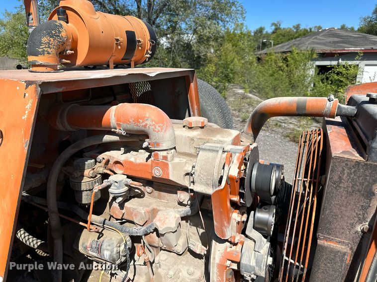 image for item DV1069 1998 Broce RJ350  broom