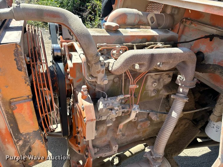 image for item DV1069 1998 Broce RJ350  broom