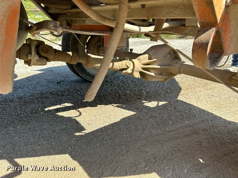 image for item DV1069 1998 Broce RJ350  broom