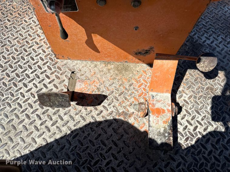 image for item DV1069 1998 Broce RJ350  broom