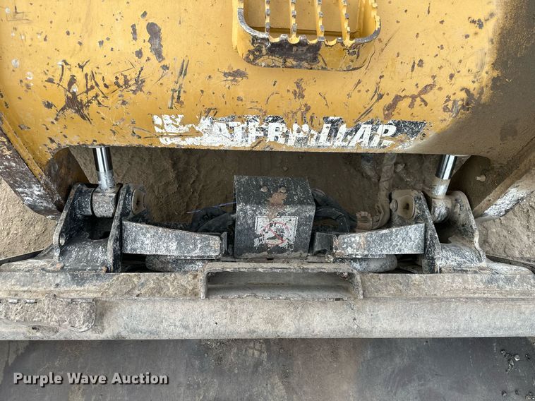image for item DW2762 2012 Caterpillar 246C  skid steer loader