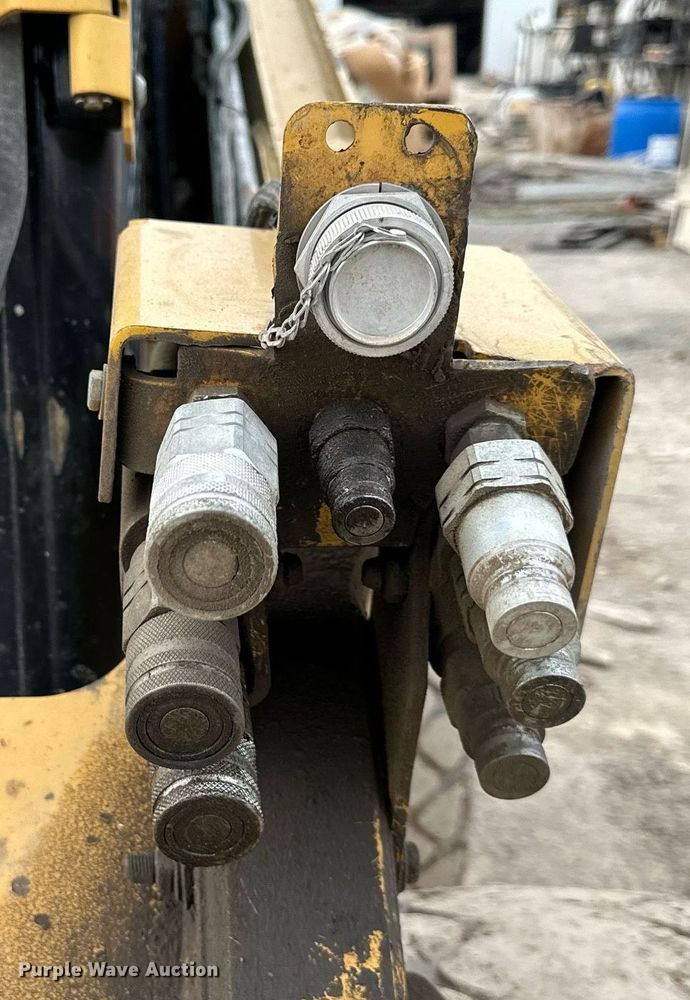 image for item DW2762 2012 Caterpillar 246C  skid steer loader