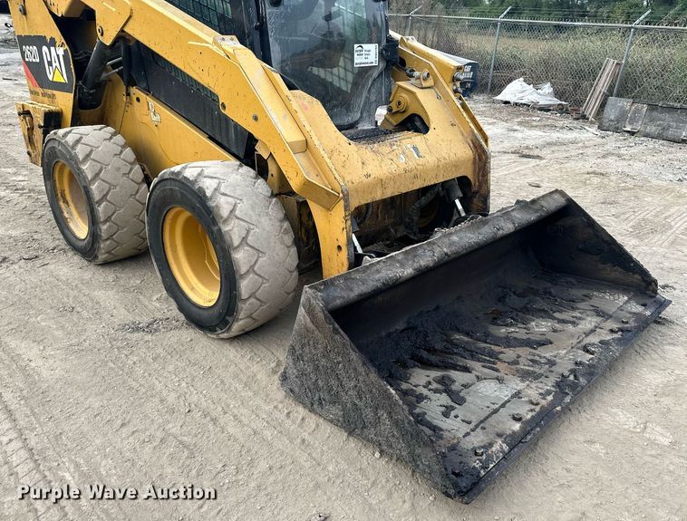 image for item DW2763 2017 Caterpillar 262D  skid steer loader