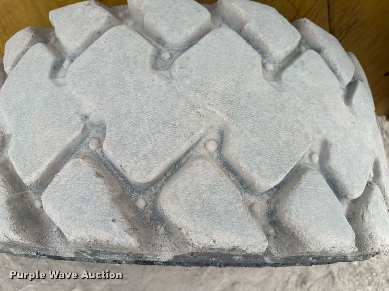 image for item DW2763 2017 Caterpillar 262D  skid steer loader