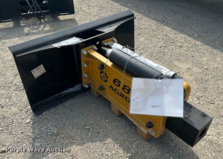 image for item DW2774 2023 Agrotk 680  skid steer breaker