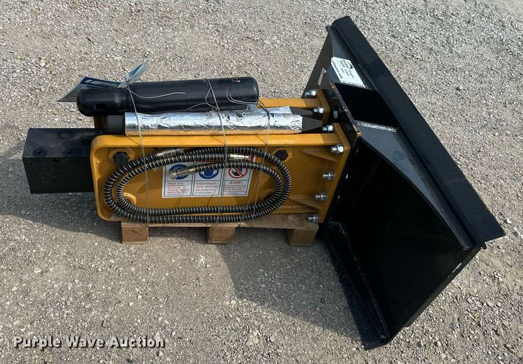 image for item DW2774 2023 Agrotk 680  skid steer breaker