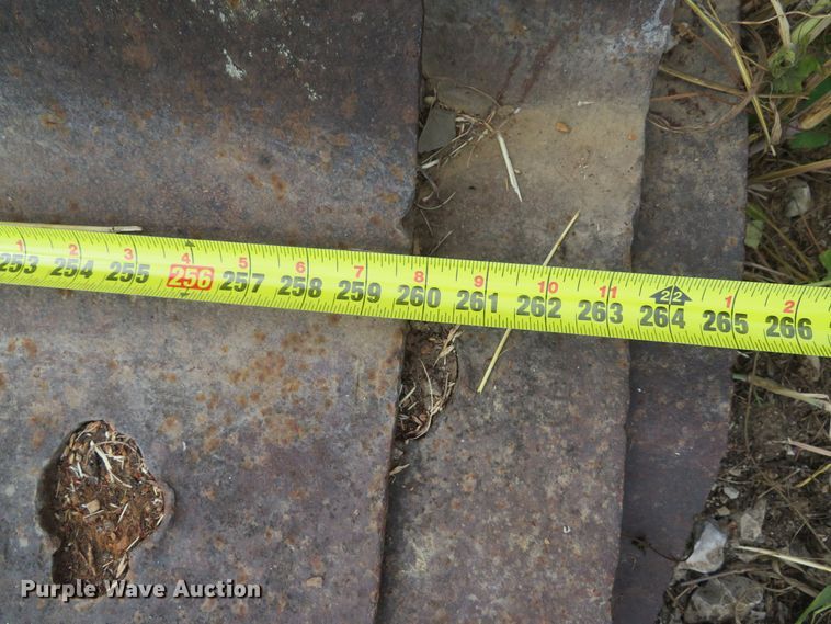 image for item FB9855 (6) sections of sheet piling