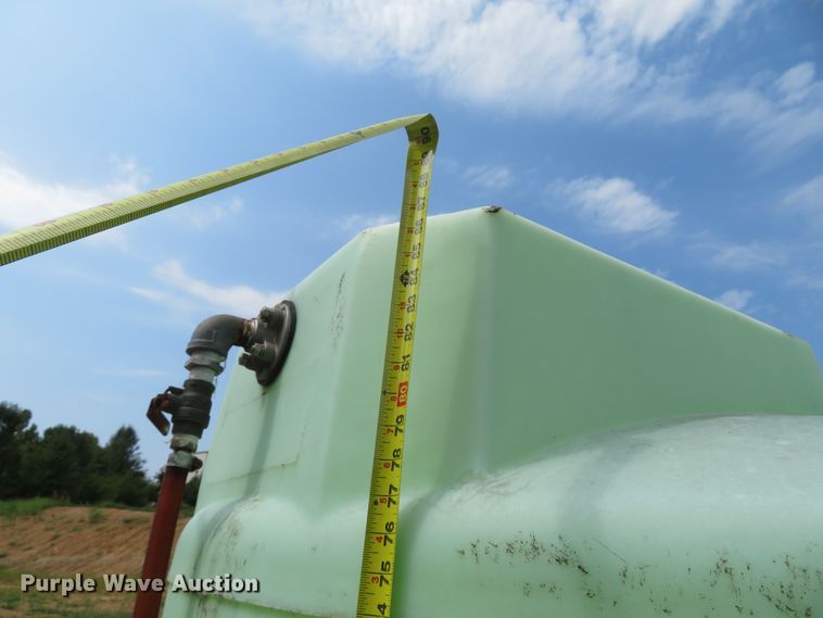 image for item FB9856 (3) poly tanks