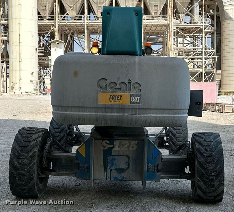 image for item ID9383 2017 Genie S-125  boom lift