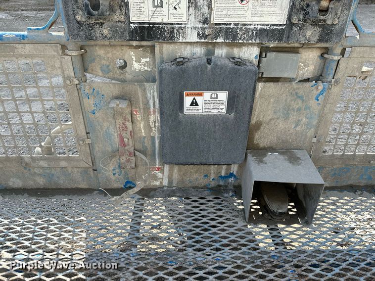 image for item ID9383 2017 Genie S-125  boom lift