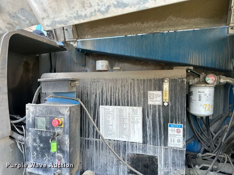 image for item ID9383 2017 Genie S-125  boom lift