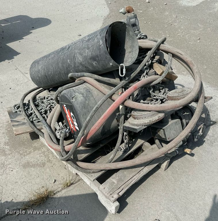 image for item ID9385 (3) Hoists