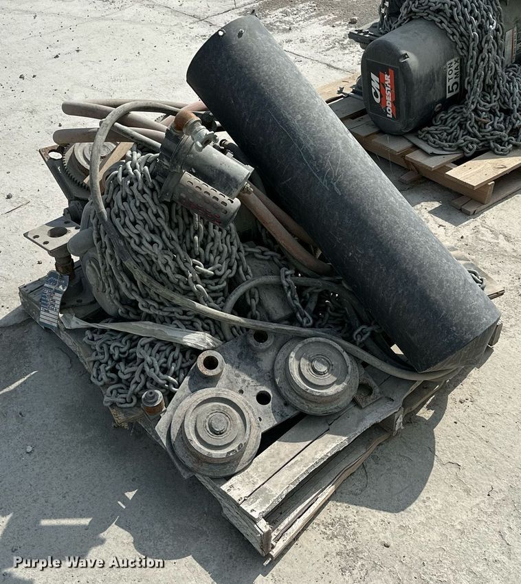 image for item ID9385 (3) Hoists