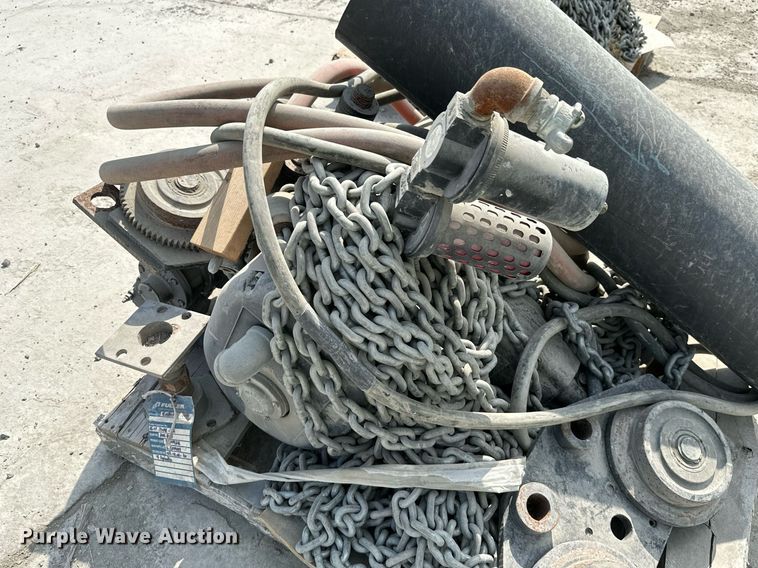 image for item ID9385 (3) Hoists