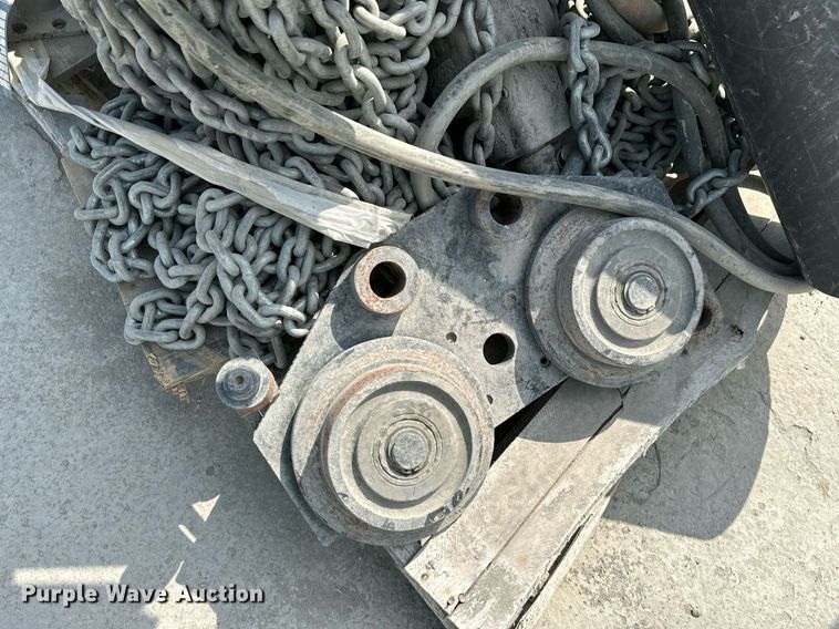 image for item ID9385 (3) Hoists