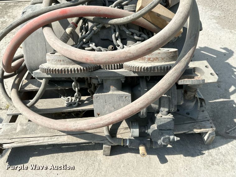 image for item ID9385 (3) Hoists