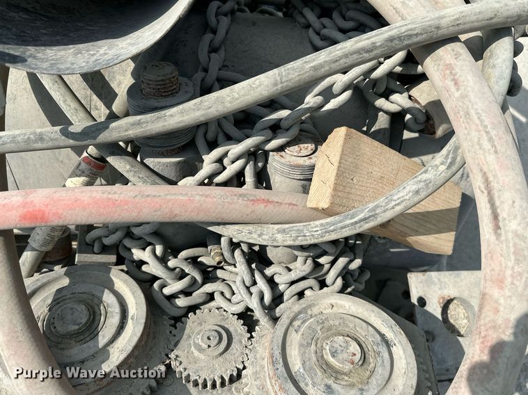 image for item ID9385 (3) Hoists