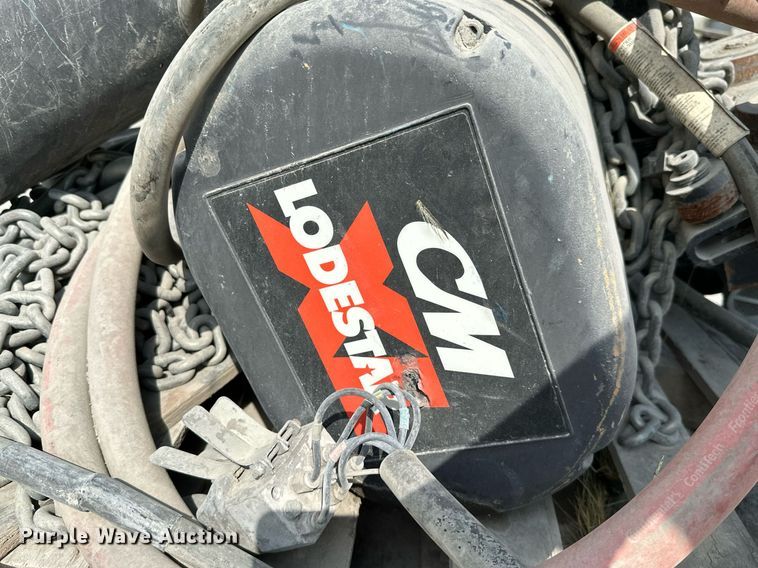 image for item ID9385 (3) Hoists