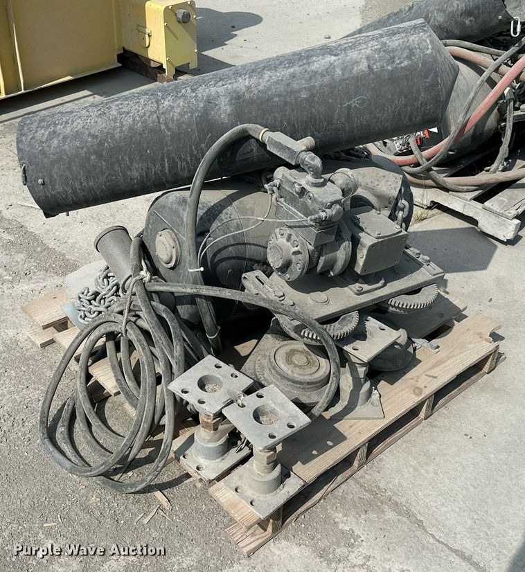 image for item ID9385 (3) Hoists