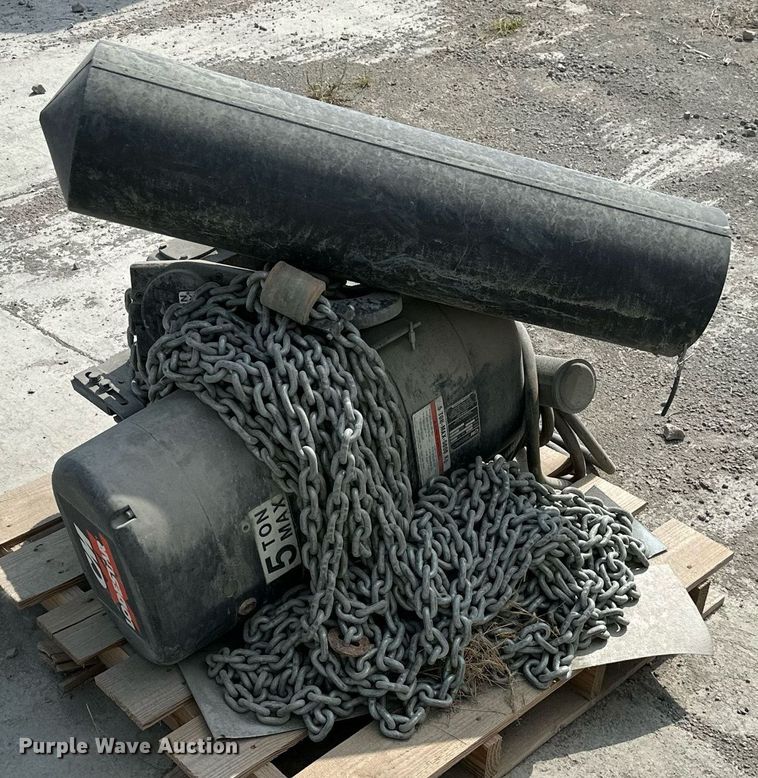 image for item ID9385 (3) Hoists