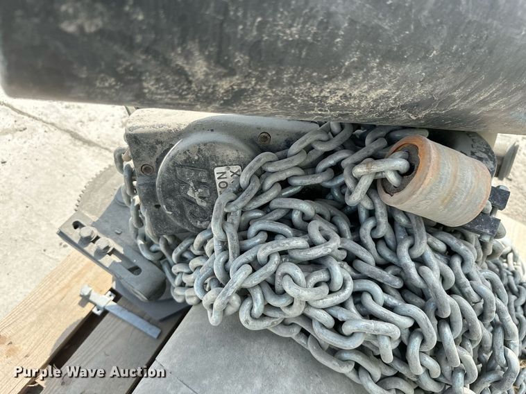 image for item ID9385 (3) Hoists