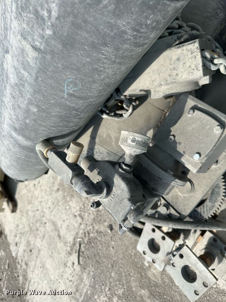 image for item ID9385 (3) Hoists