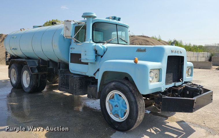 image for item IQ9942 1966 Mack  water truck