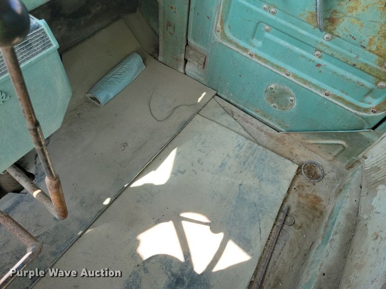 image for item IQ9942 1966 Mack  water truck