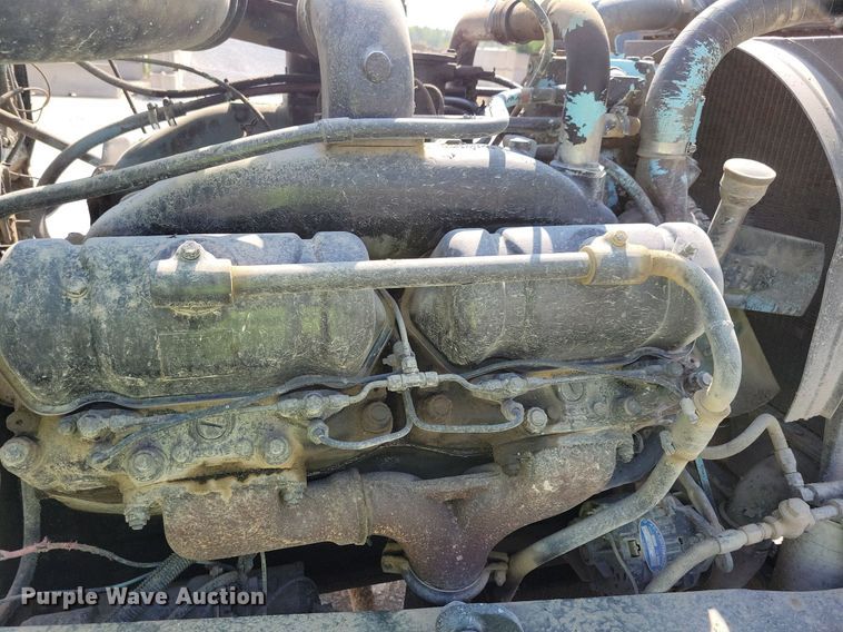 image for item IQ9942 1966 Mack  water truck