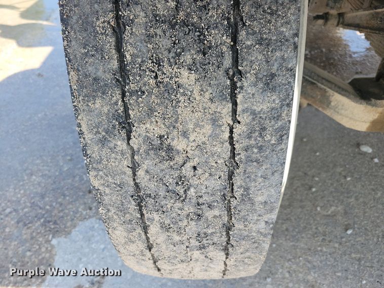 image for item IQ9942 1966 Mack  water truck