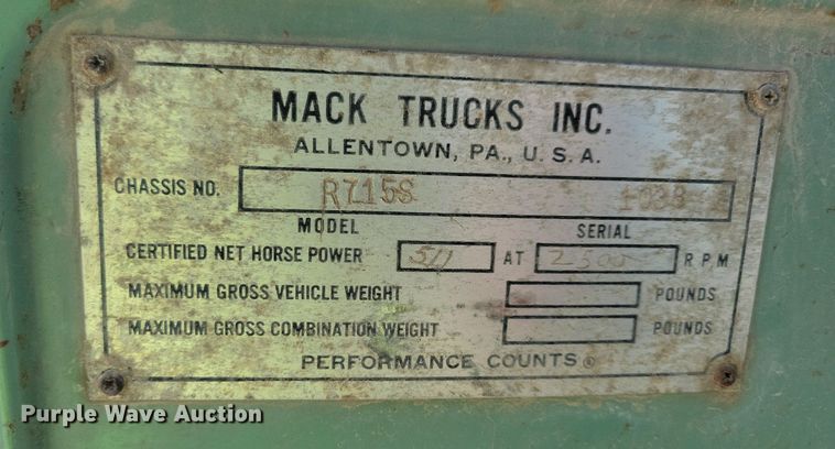 image for item IQ9942 1966 Mack  water truck