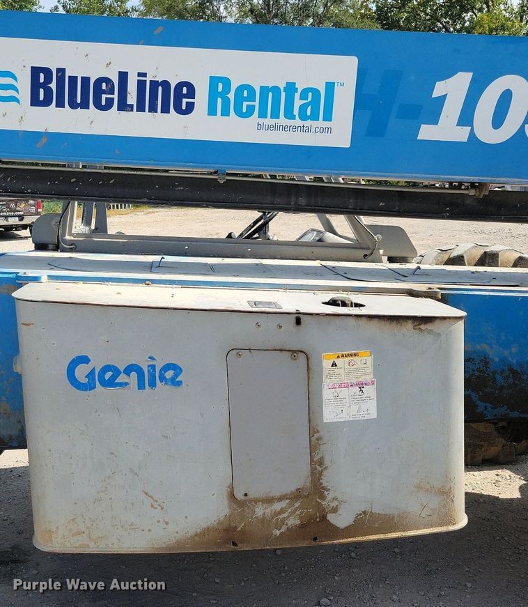 image for item IQ9943 2012 Genie GTH1056  telehandler