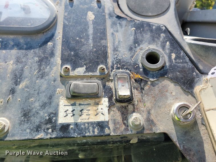 image for item IQ9943 2012 Genie GTH1056  telehandler