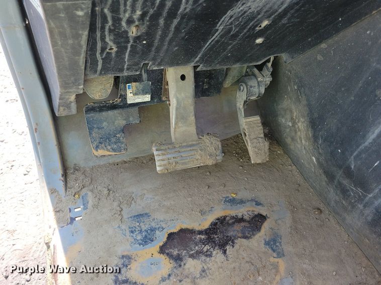 image for item IQ9943 2012 Genie GTH1056  telehandler