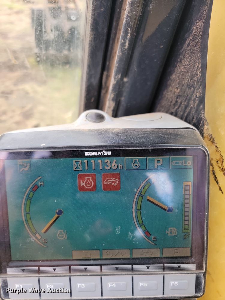 image for item JE9504 2009 Komatsu PC200LC-8 excavator