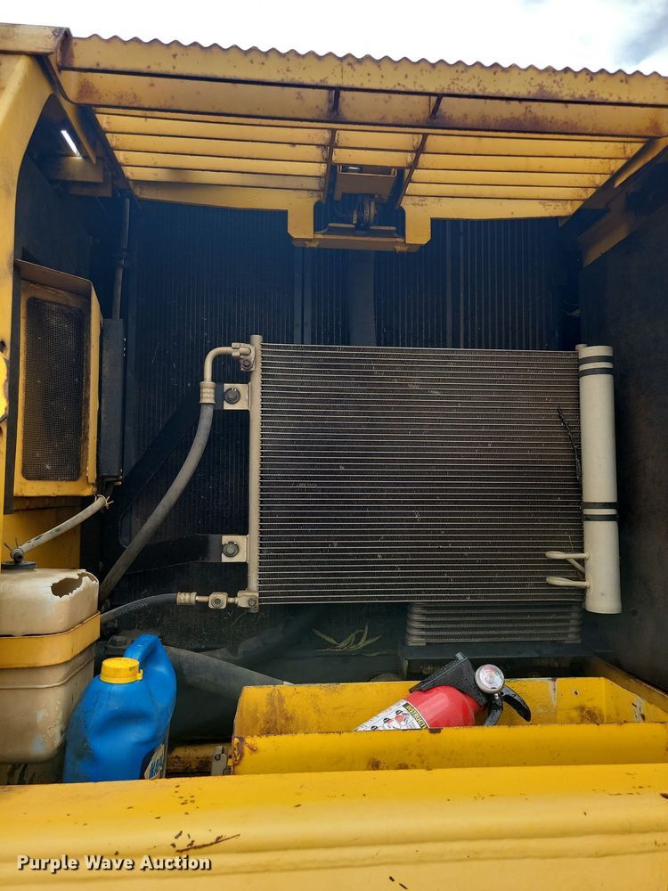 image for item JE9504 2009 Komatsu PC200LC-8 excavator