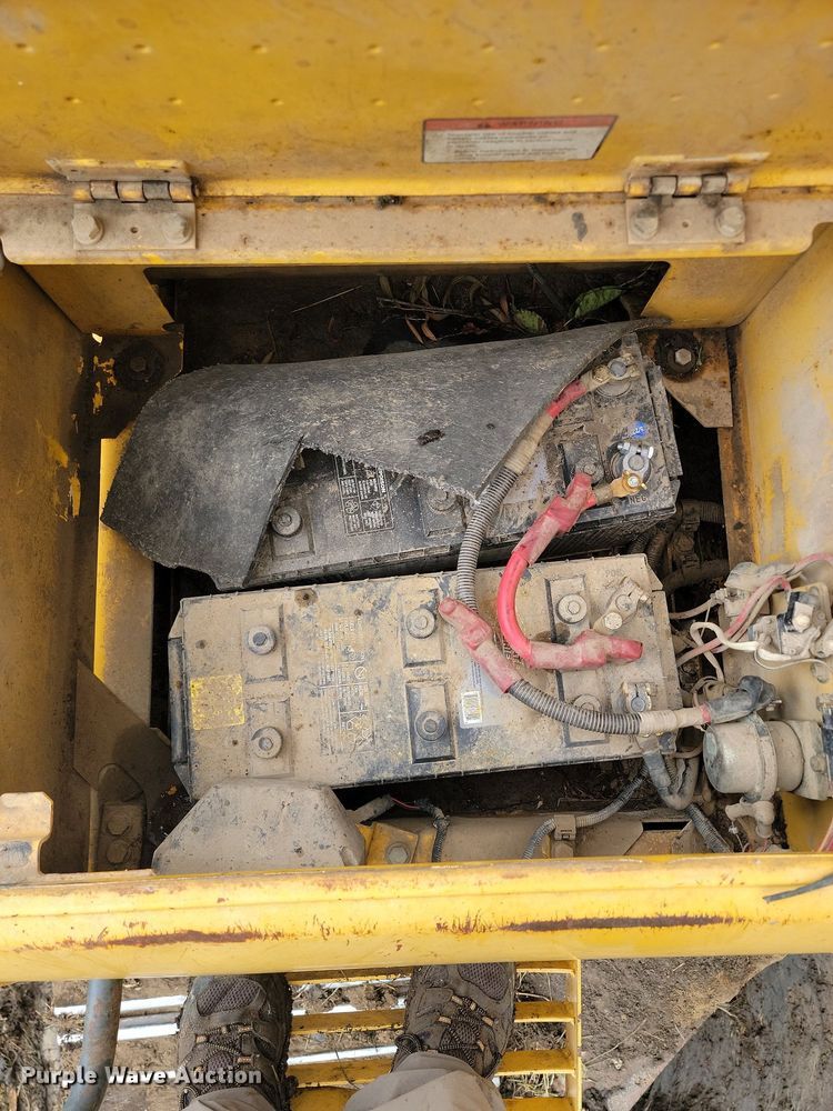 image for item JE9504 2009 Komatsu PC200LC-8 excavator