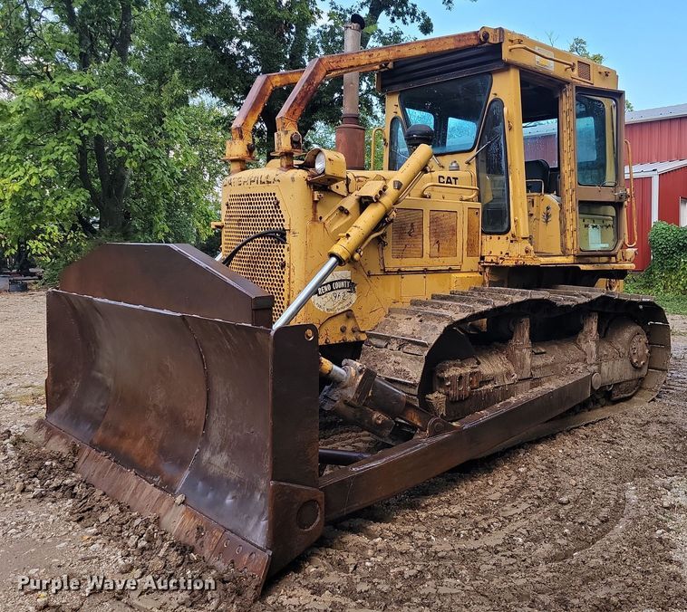 image for item JE9516 1984 Caterpillar D6D dozer