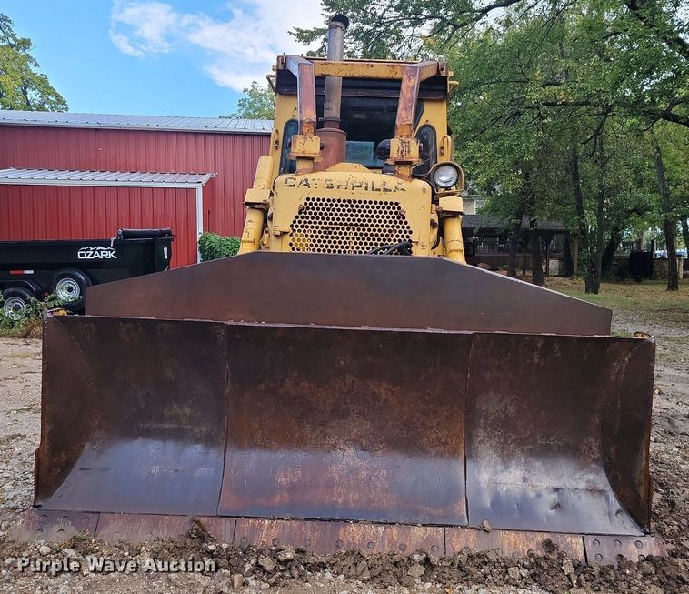 image for item JE9516 1984 Caterpillar D6D dozer
