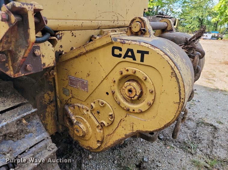 image for item JE9516 1984 Caterpillar D6D dozer