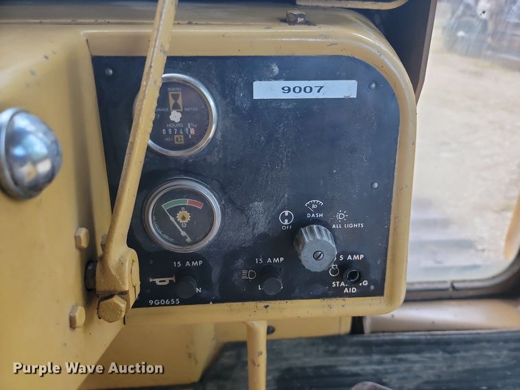 image for item JE9516 1984 Caterpillar D6D dozer