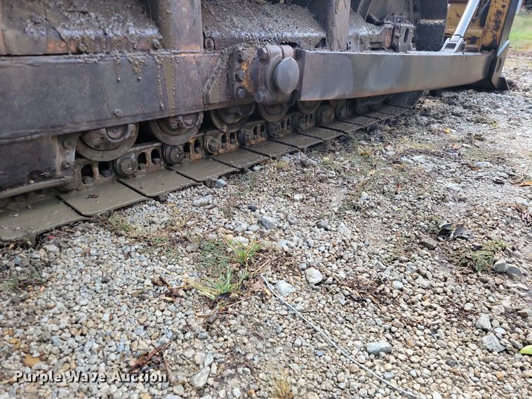 image for item JE9516 1984 Caterpillar D6D dozer